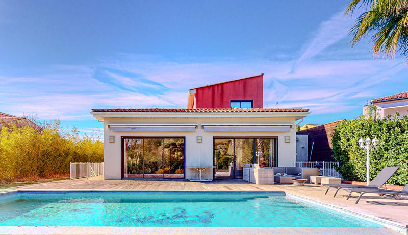 Villa - 235 m² - 7 pièces