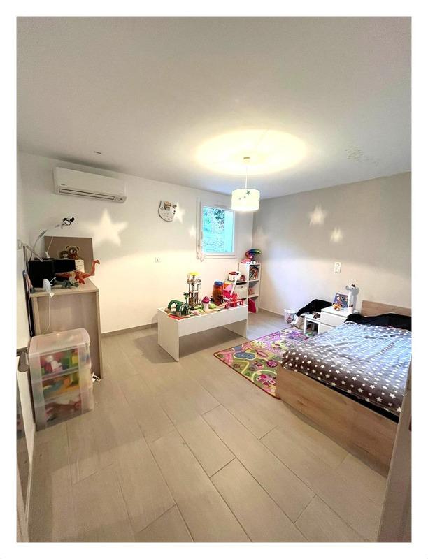 Maison - 137 m² - 5 pièces