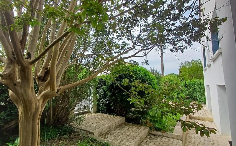 Maison de ville - 200 m² - 9 pièces