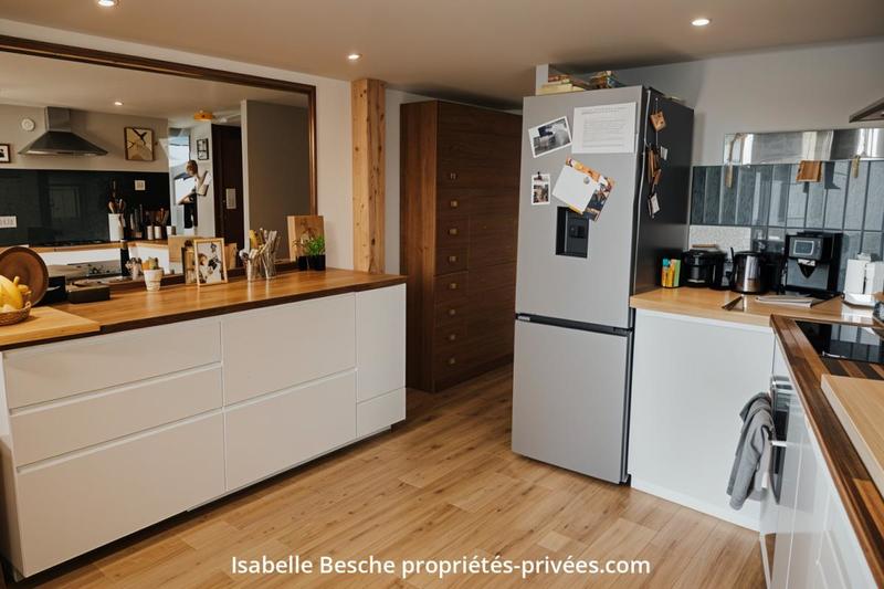 Appartement - 89 m² - 4 pièces