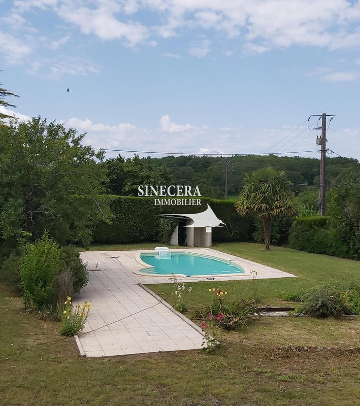 Maison - 170 m² - 5 pièces