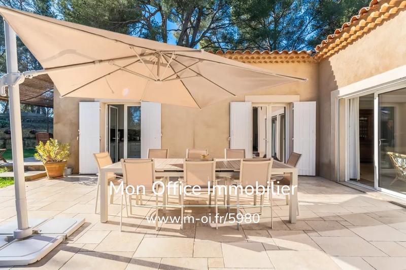 Villa - 250 m² - 7 pièces