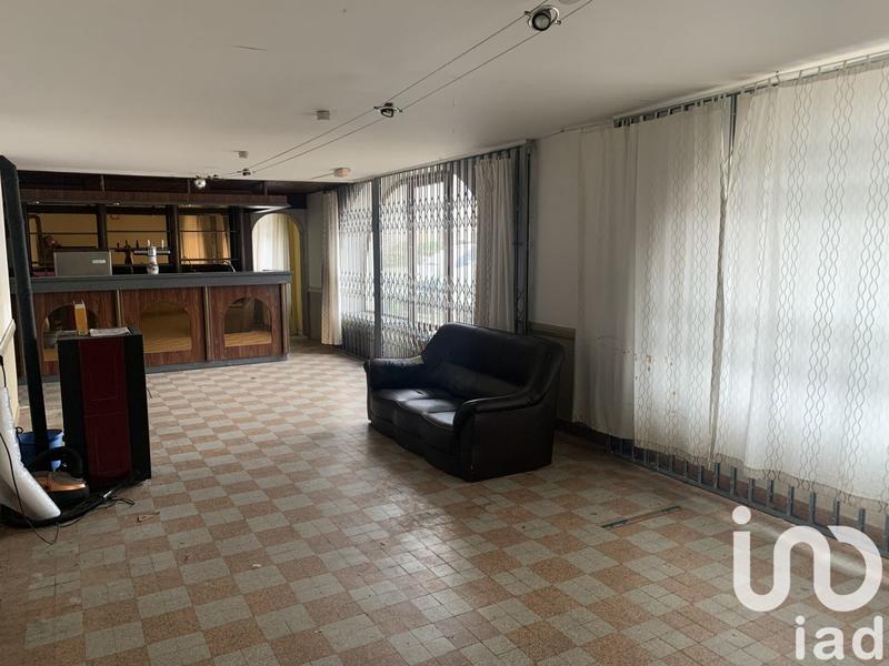 Maison - 228 m² - 8 pièces