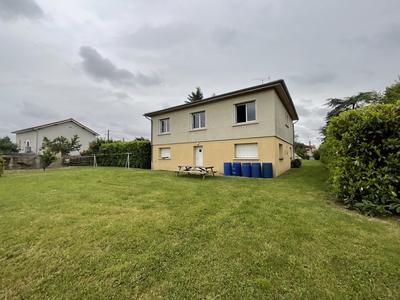 Maison - 102 m² - 4 pièces