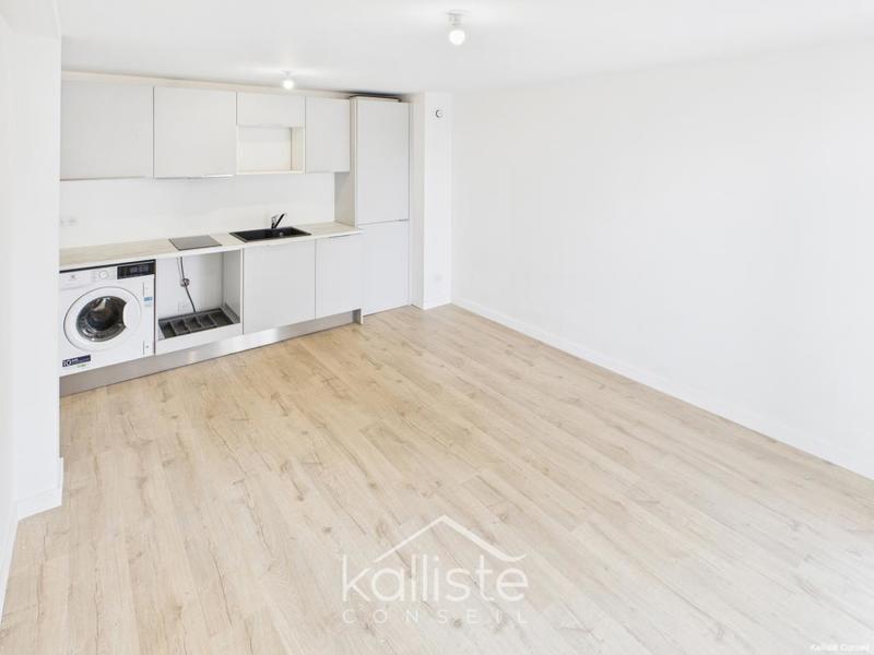 Local commercial - 68 m² - 4 pièces