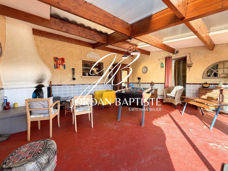 Maison - 145 m² - 5 pièces