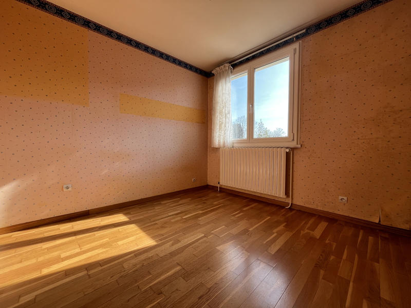 Maison - 92 m² - 5 pièces