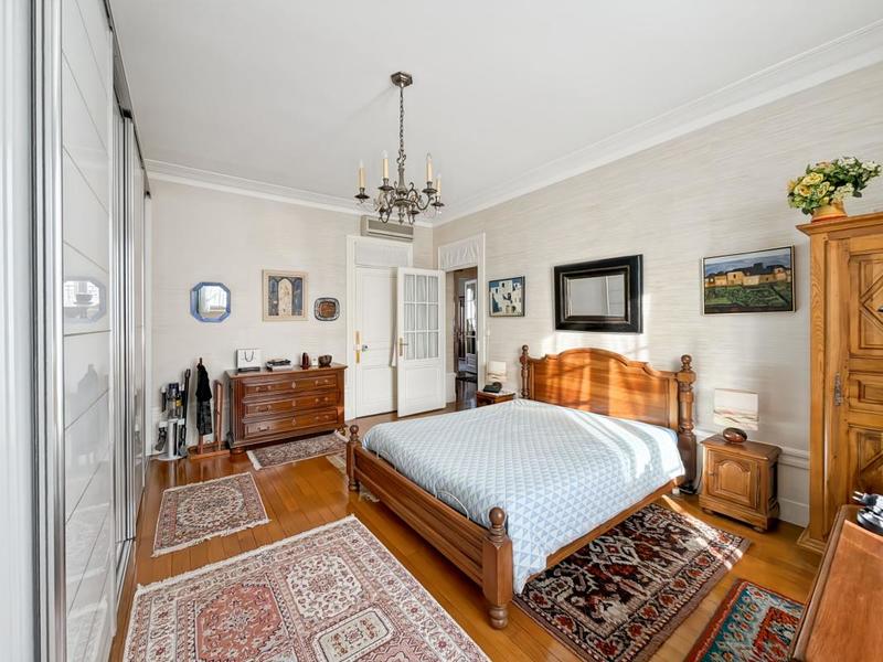 Appartement - 132 m² - 4 pièces