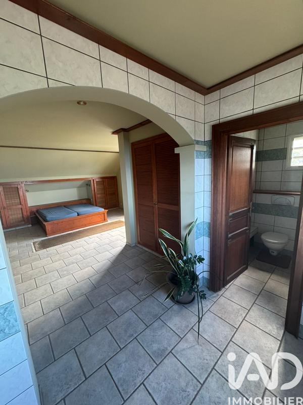 Maison - 246 m² - 6 pièces