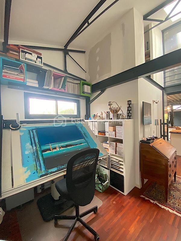 Loft - 124 m² - 4 pièces