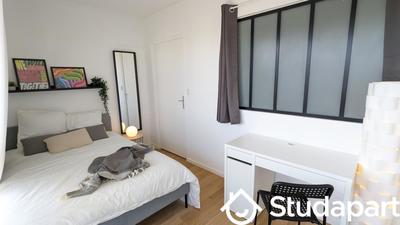 Chambre - 11 m² - 1 pièce