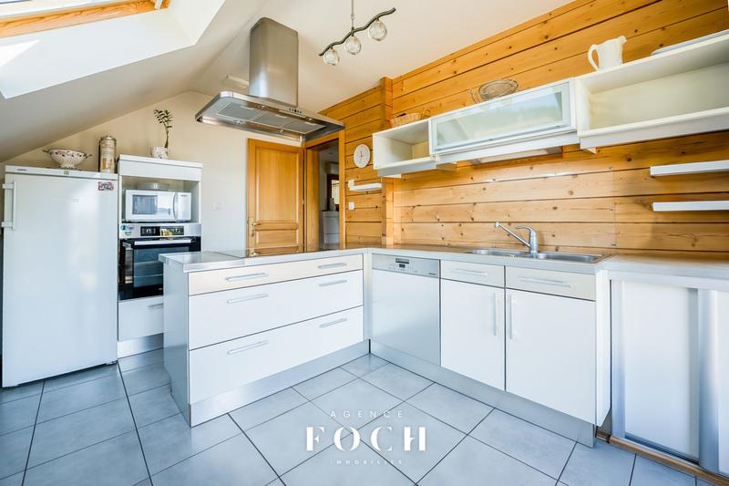 Châlet - 205 m² - 8 pièces