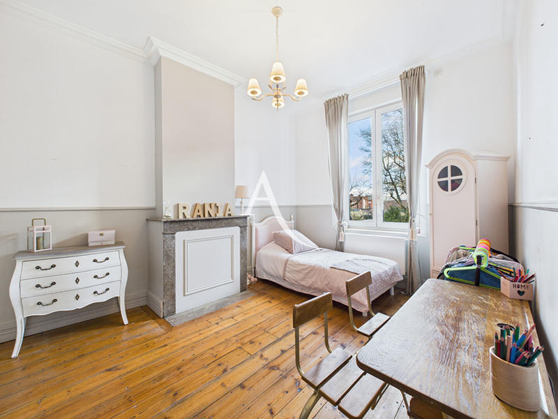 Maison - 162 m² - 7 pièces