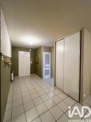 Maison - 99 m² - 5 pièces