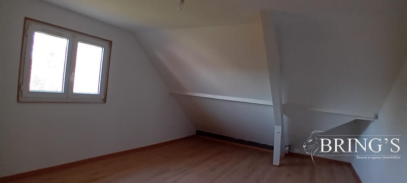 Maison - 218 m² - 9 pièces