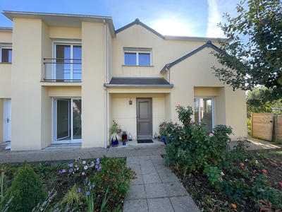 Maison - 200 m² - 7 pièces