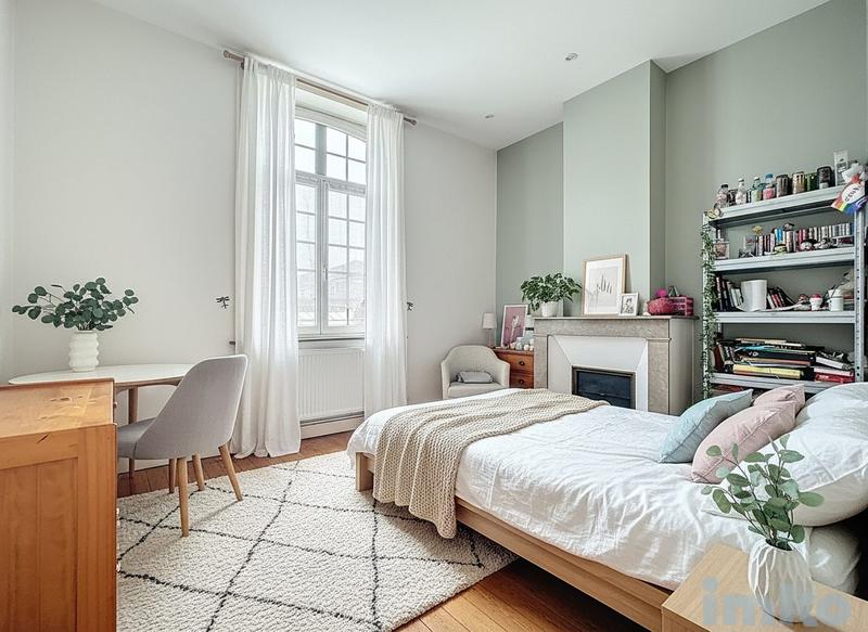 Appartement - 93 m² - 4 pièces