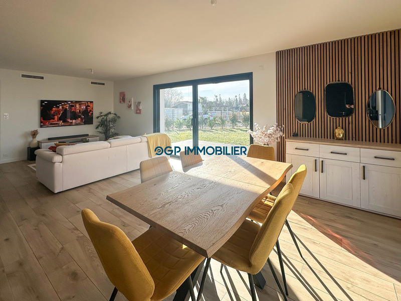 Villa - 102 m² - 4 pièces