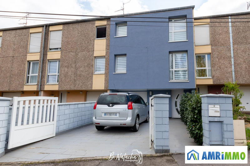 Maison - 100 m² - 5 pièces