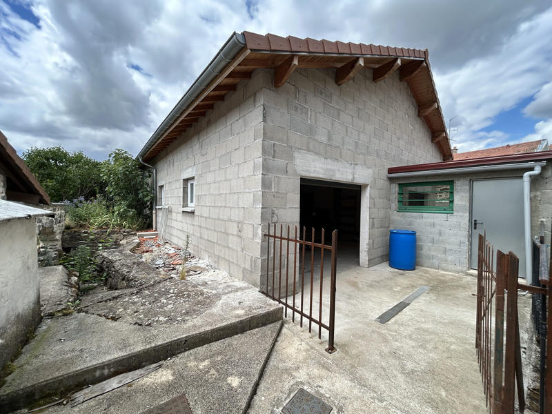 Maison - 210 m² - 8 pièces