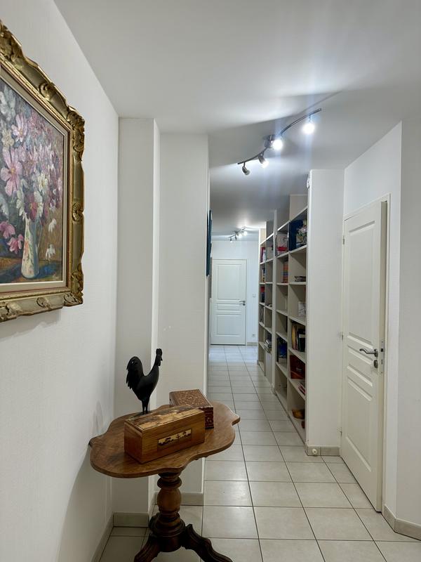 Appartement - 90 m² - 4 pièces