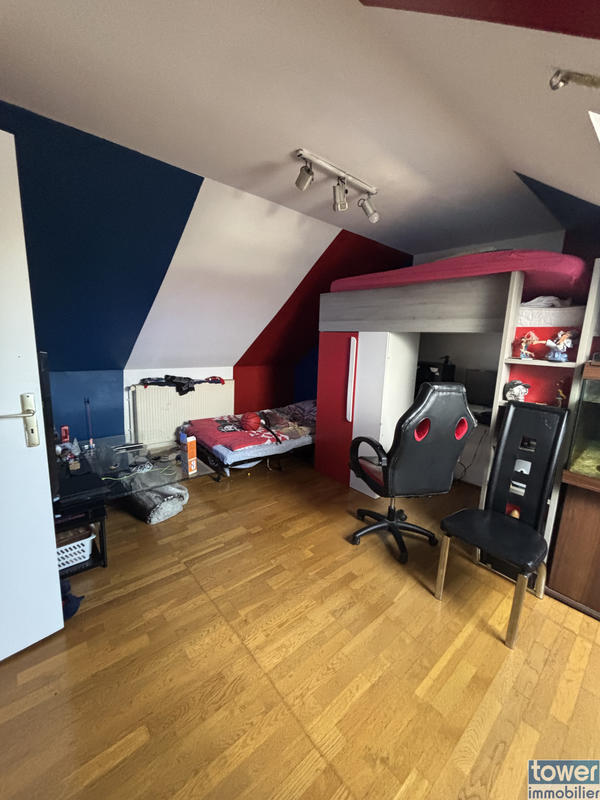 Maison - 142 m² - 6 pièces