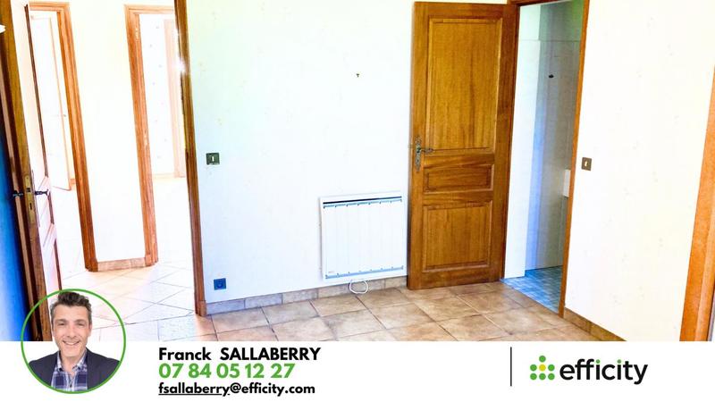 Maison - 215 m² - 9 pièces