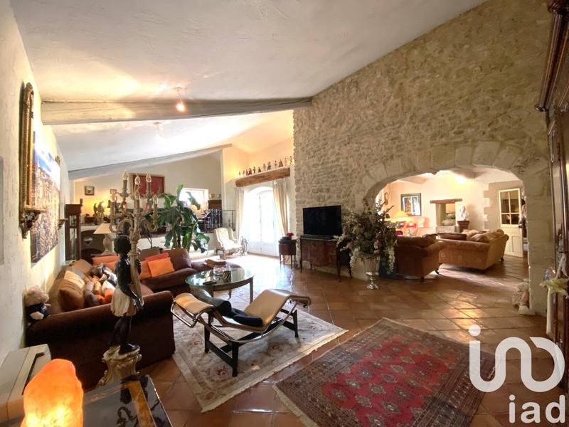 Maison - 335 m² - 9 pièces