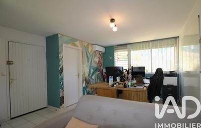 Studio - 27 m² - 1 pièce