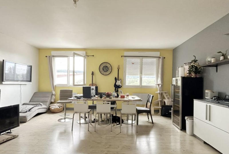 Local commercial - 241 m² - 6 pièces