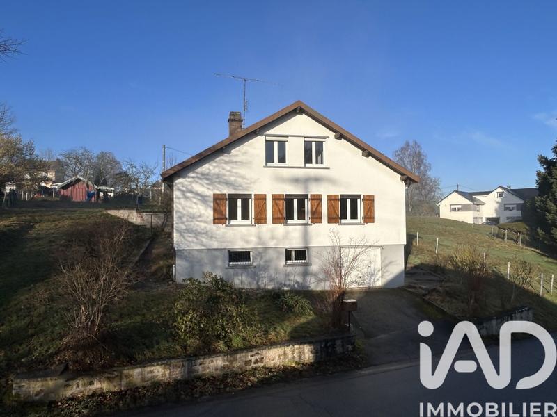 Maison - 107 m² - 5 pièces