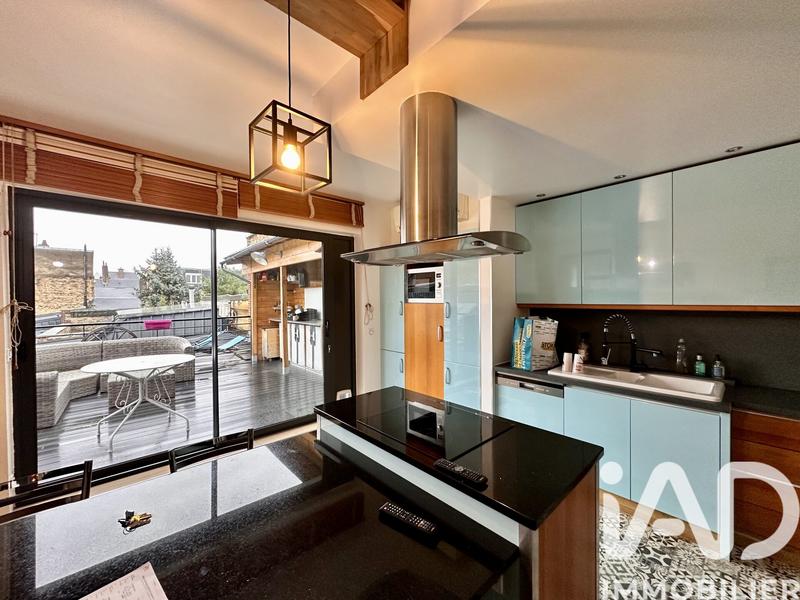 Duplex - 200 m² - 5 pièces