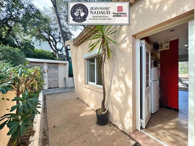 Villa - 200 m² - 9 pièces