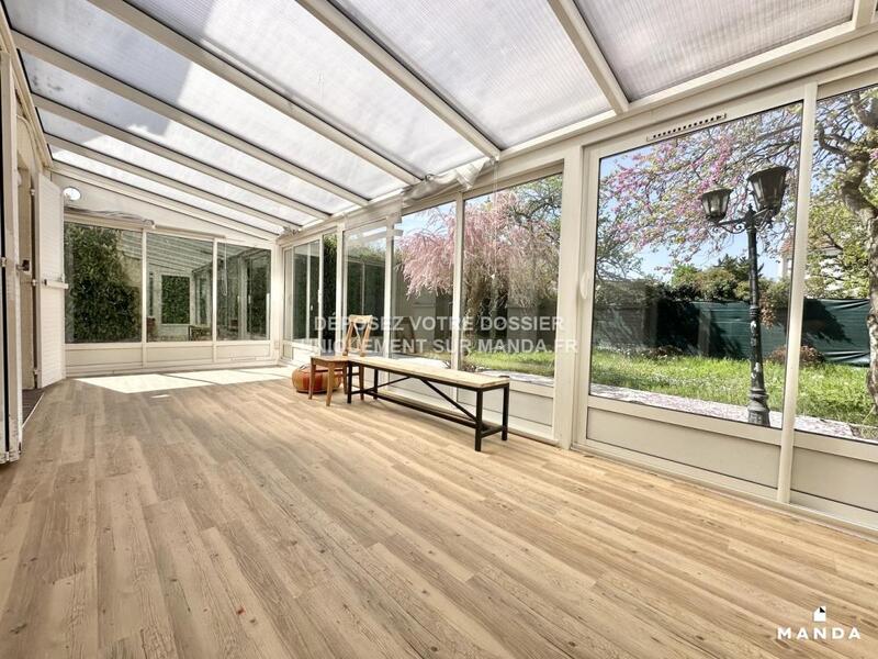 Appartement - 120 m² - 5 pièces