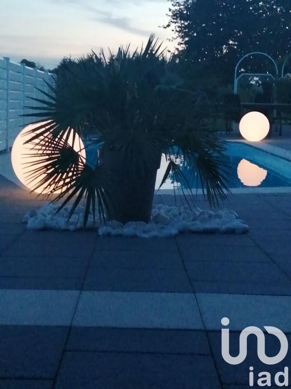 Maison - 208 m² - 4 pièces