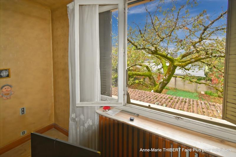 Maison - 200 m² - 8 pièces