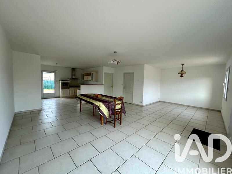 Maison - 98 m² - 4 pièces