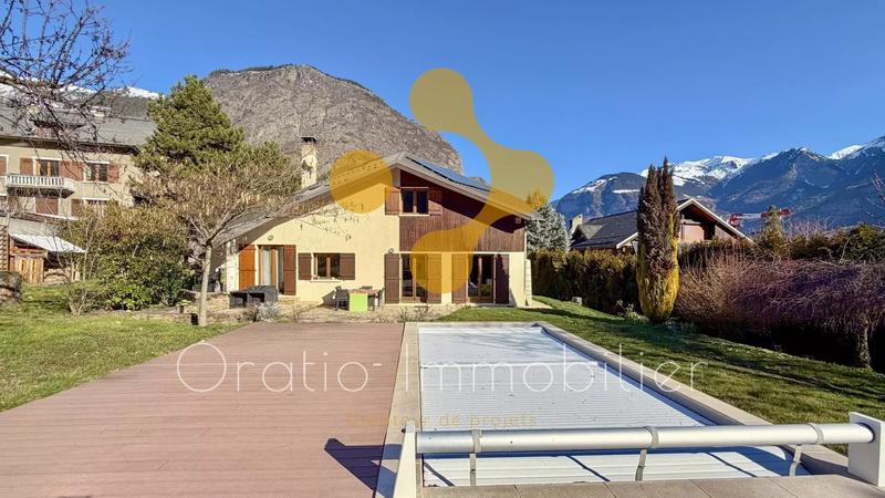 Maison - 191 m² - 8 pièces