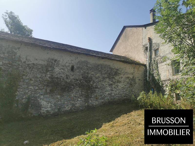 Maison - 184 m² - 9 pièces