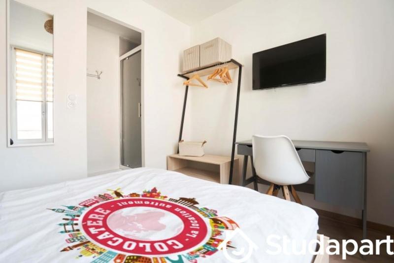 Chambre - 11 m² - 1 pièce