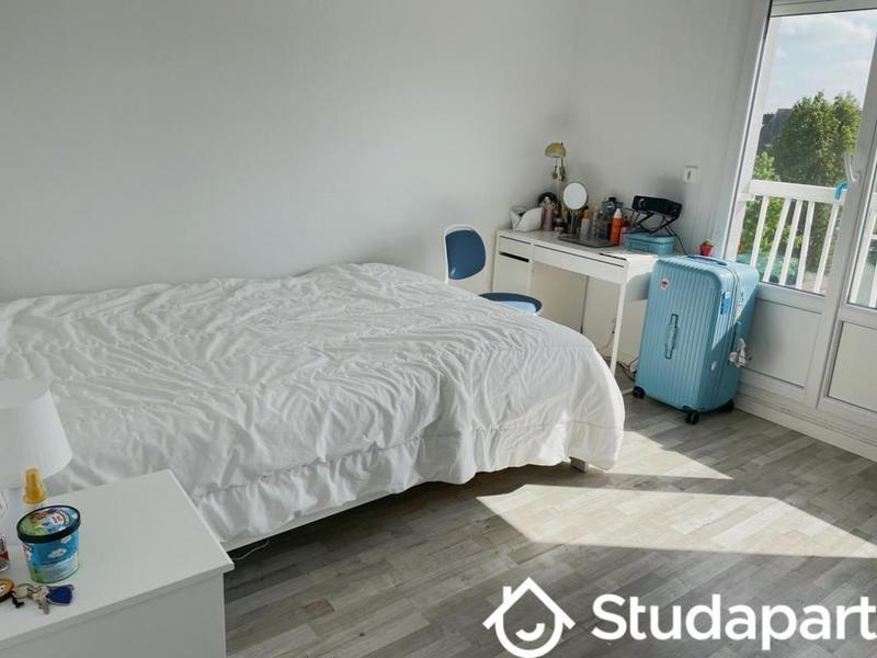 Chambre - 9 m² - 1 pièce