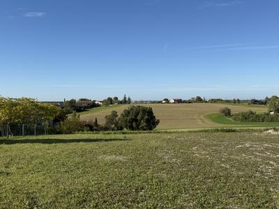 Terrain constructible - 1 023 m²
