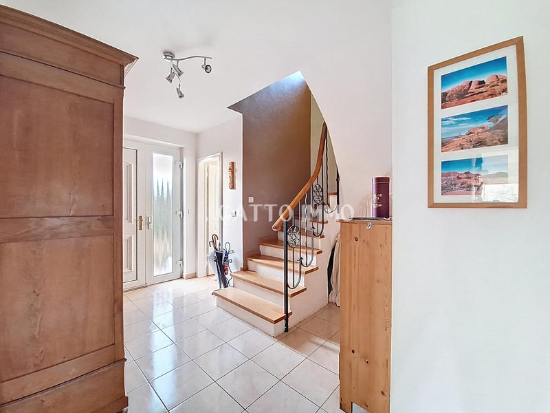 Maison - 200 m² - 6 pièces