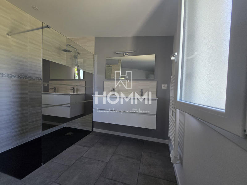 Maison - 96 m² - 5 pièces