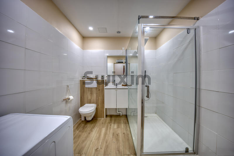 Appartement - 95 m² - 5 pièces