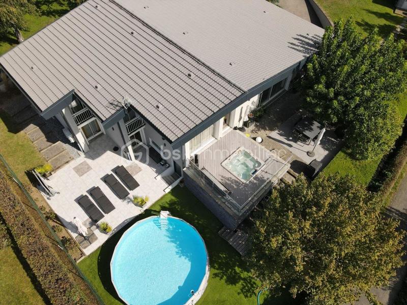 Maison d'architecte - 219 m² - 8 pièces