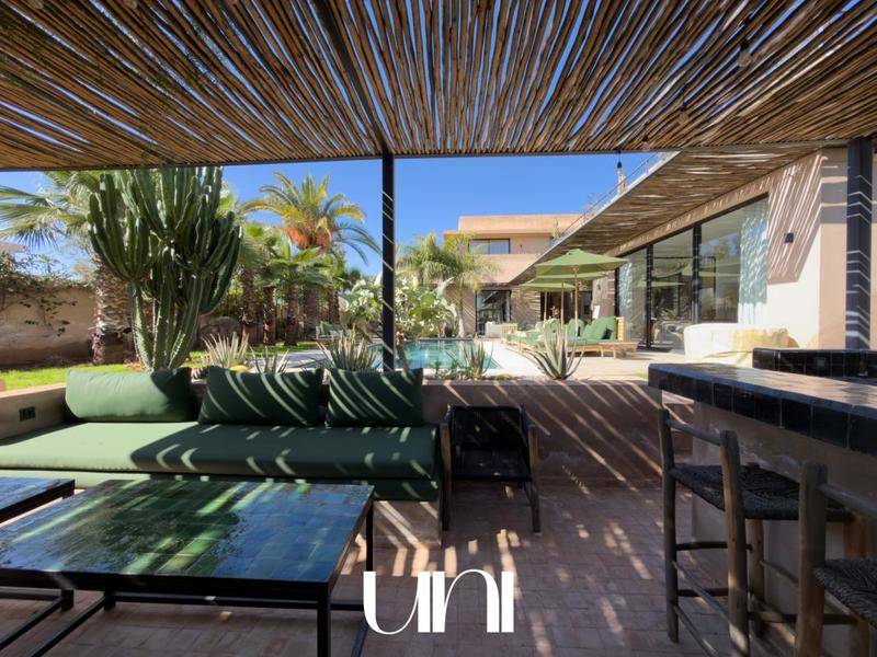 Villa - 640 m² - 11 pièces