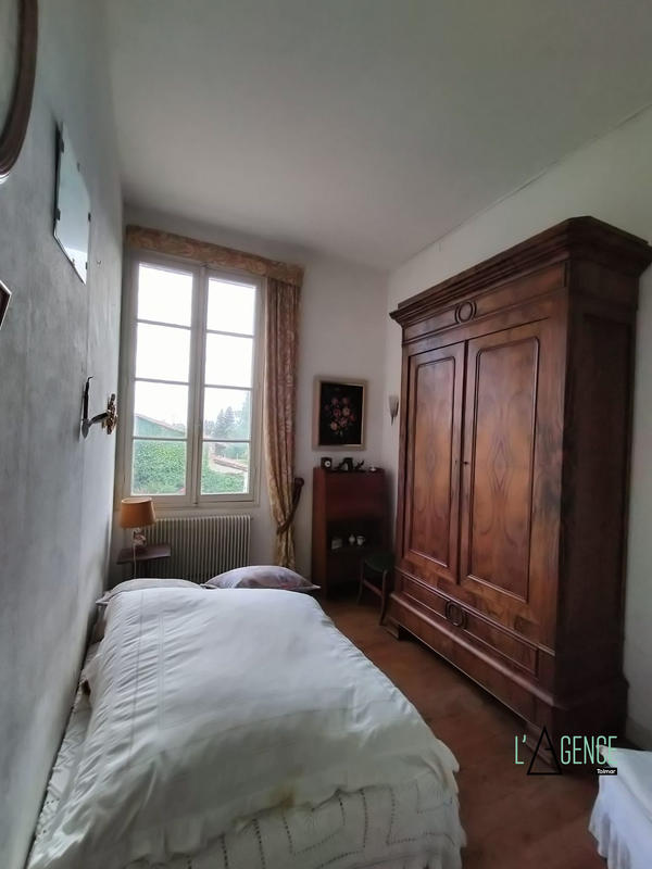 Maison ancienne - 310 m² - 12 pièces