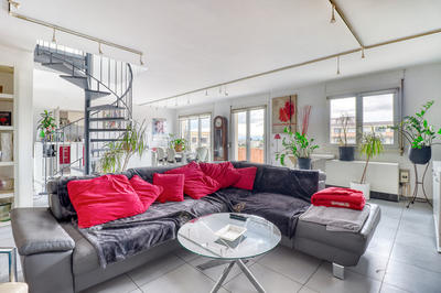 Appartement - 191 m² - 6 pièces