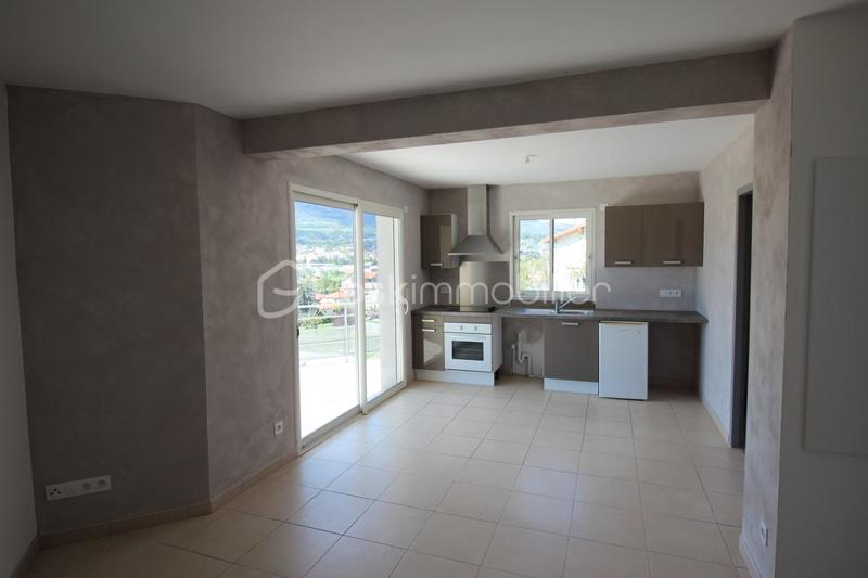 Maison traditionnelle - 171 m² - 7 pièces